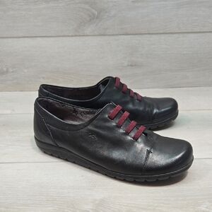 Fluchos Women Black Leather Shoes Sneakers Sz 40/10